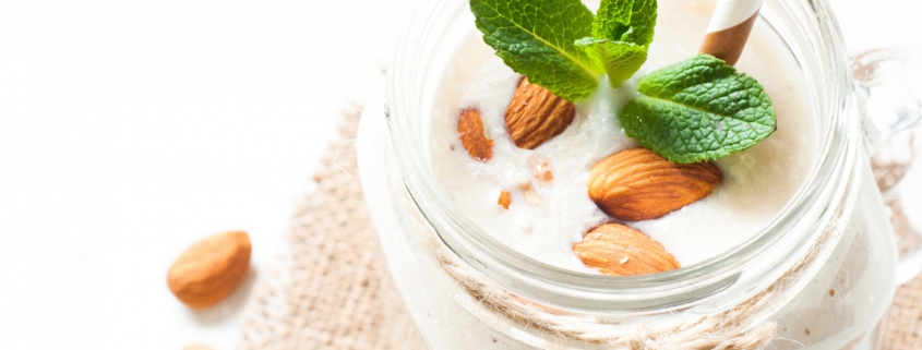 lait-d-amande-au-thermomix-cours-de-cuisine-maison-lamotte-provence-saint-andiol